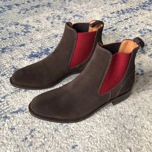 Ariat suede Chelsea boots